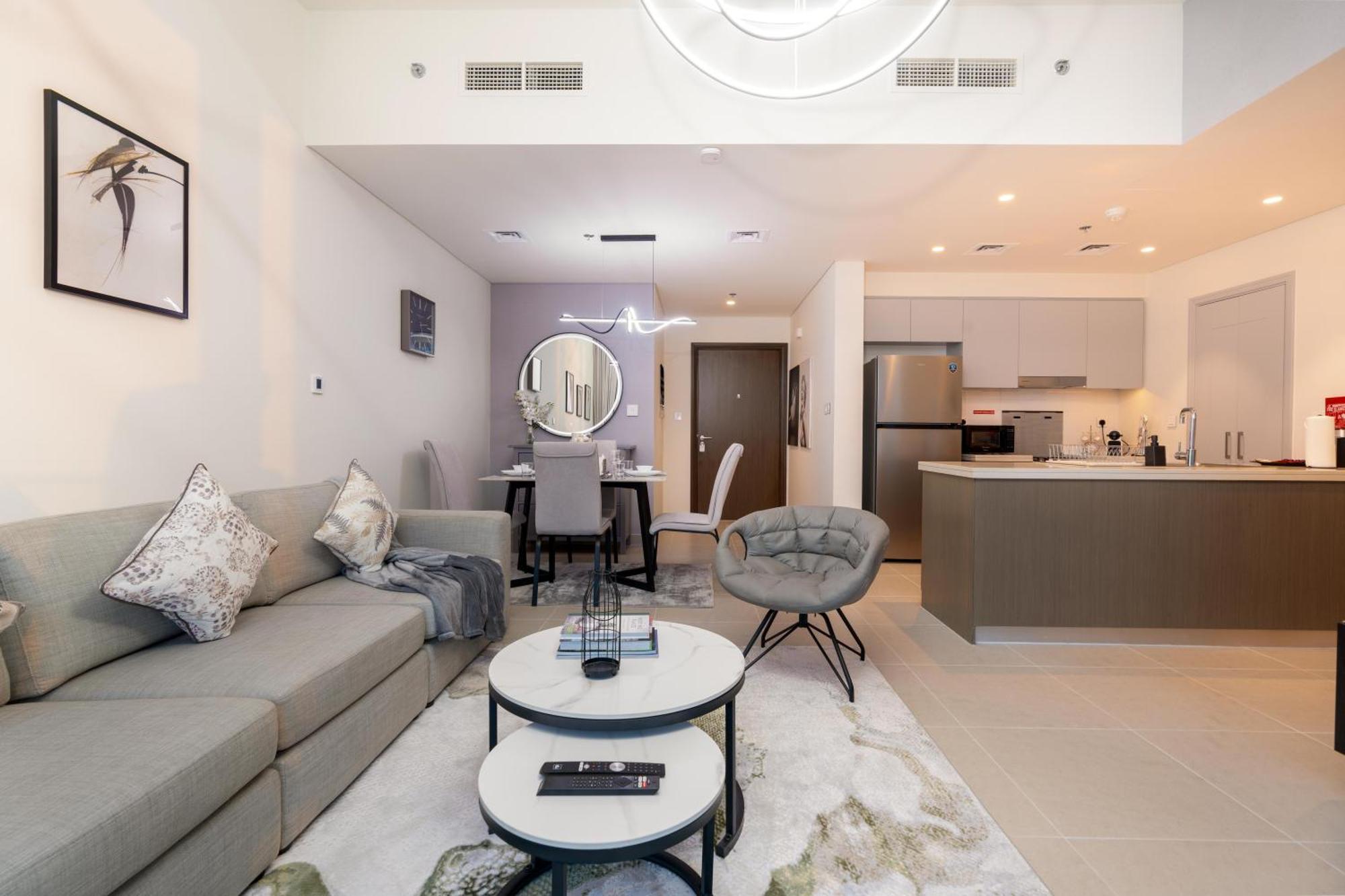 Ultimate / 2 Bedrooms / Sea Views / Downtown شقة دبي