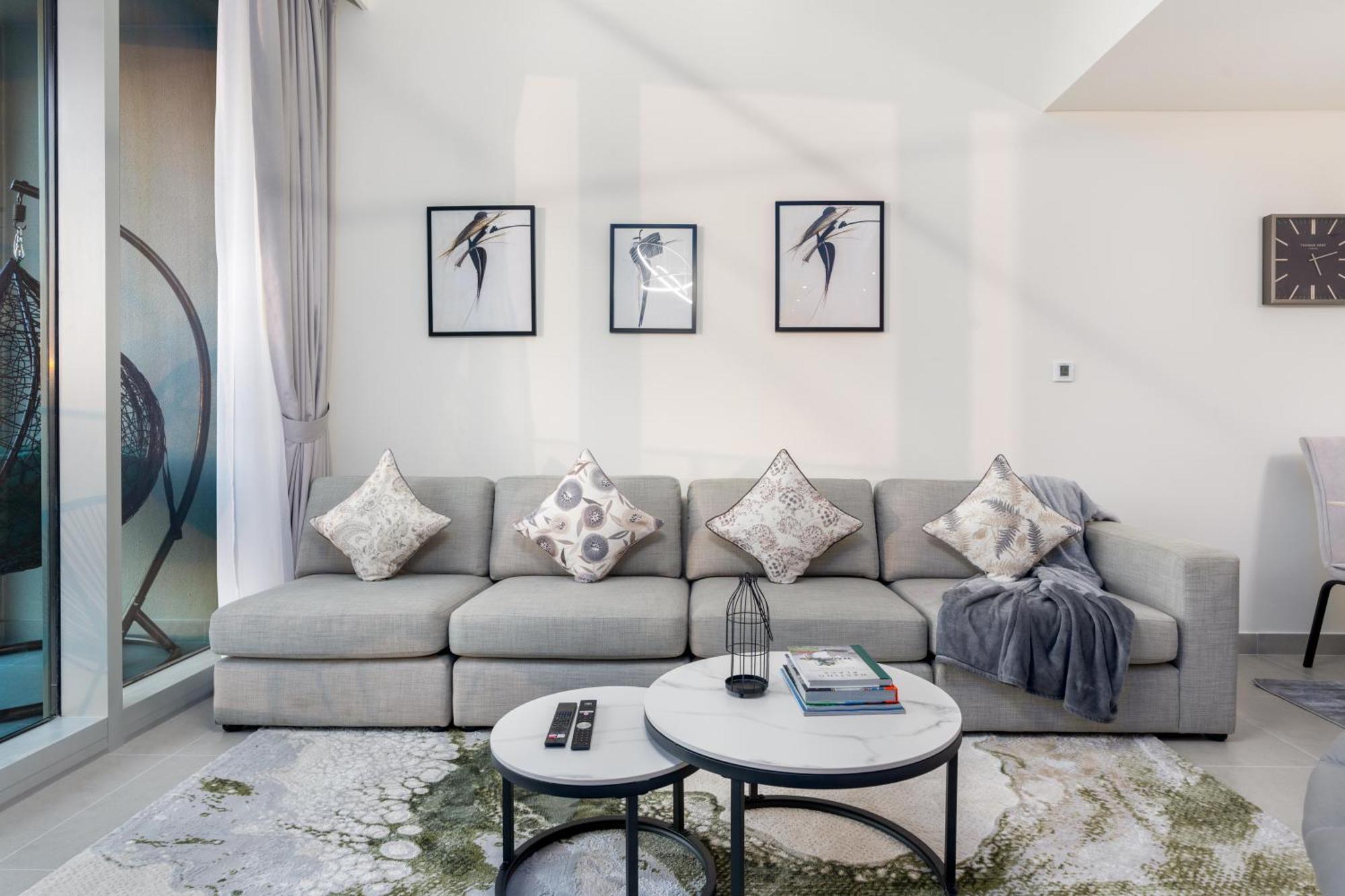 Ultimate / 2 Bedrooms / Sea Views / Downtown شقة