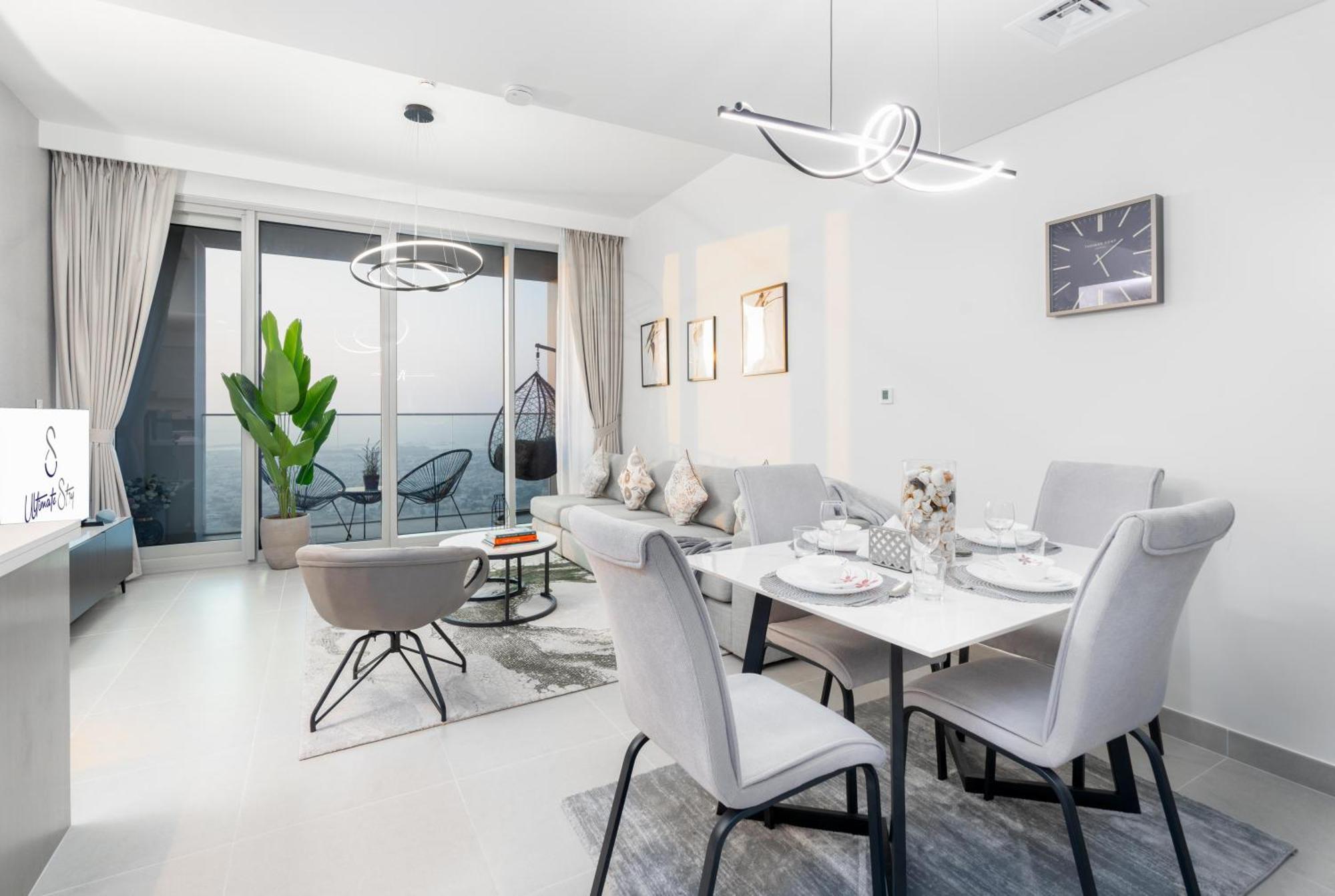 Ultimate / 2 Bedrooms / Sea Views / Downtown * Dubai